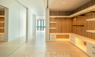 New contemporary luxury villas with sea views for sale, in an exclusive urbanisation in Benahavis - Marbella 21659 