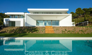 New contemporary luxury villas with sea views for sale, in an exclusive urbanisation in Benahavis - Marbella 21663 