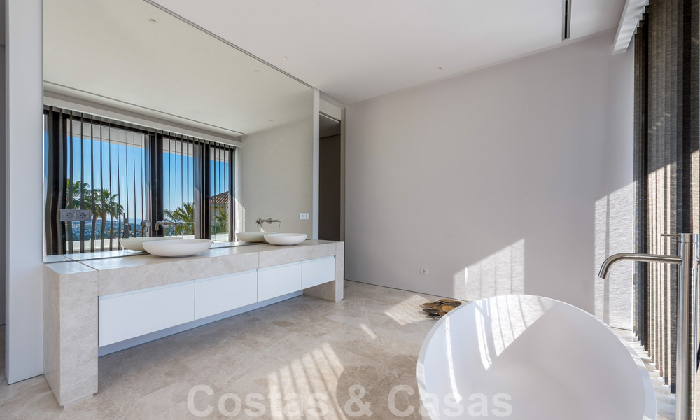 New contemporary luxury villas with sea views for sale, in an exclusive urbanisation in Benahavis - Marbella 37251