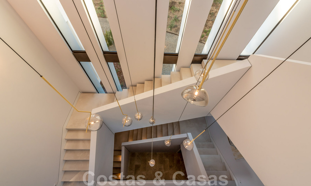 New contemporary luxury villas with sea views for sale, in an exclusive urbanisation in Benahavis - Marbella 37263