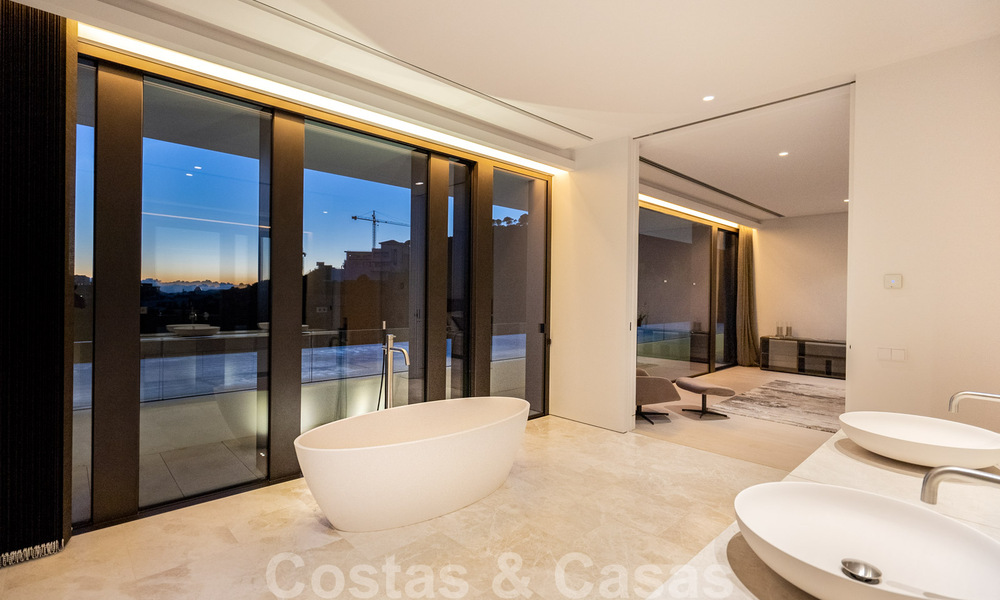 New contemporary luxury villas with sea views for sale, in an exclusive urbanisation in Benahavis - Marbella 37276