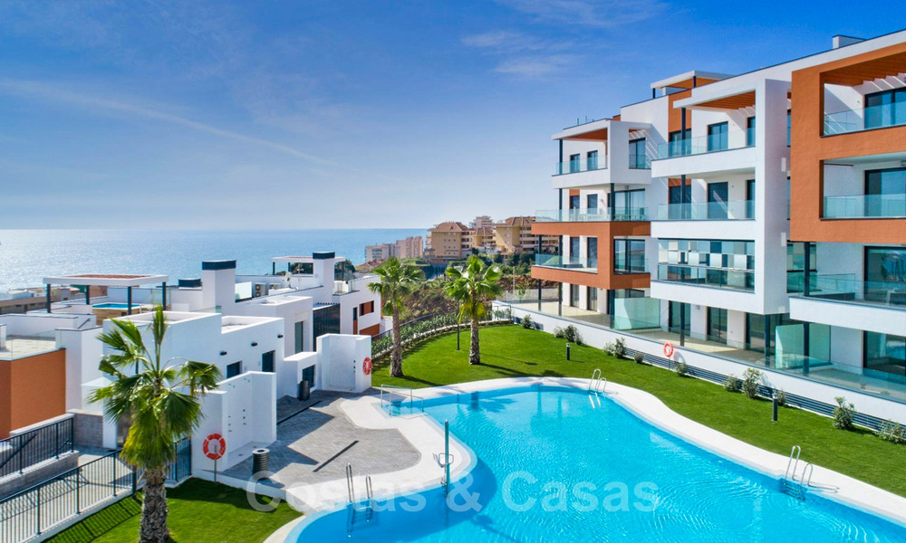 New avant-gardist apartments for sale, walking distance from the beach and amenities, Fuengirola, Costa del Sol. Ready to move in. 32970