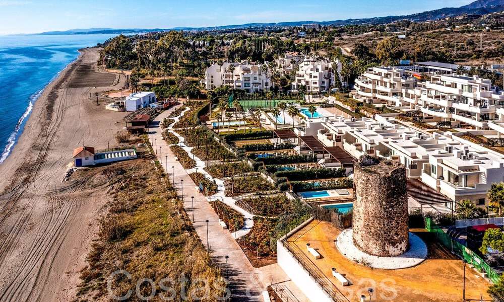 New luxury front line beach villa for sale in an exclusive complex, New Golden Mile, Marbella - Estepona 69826
