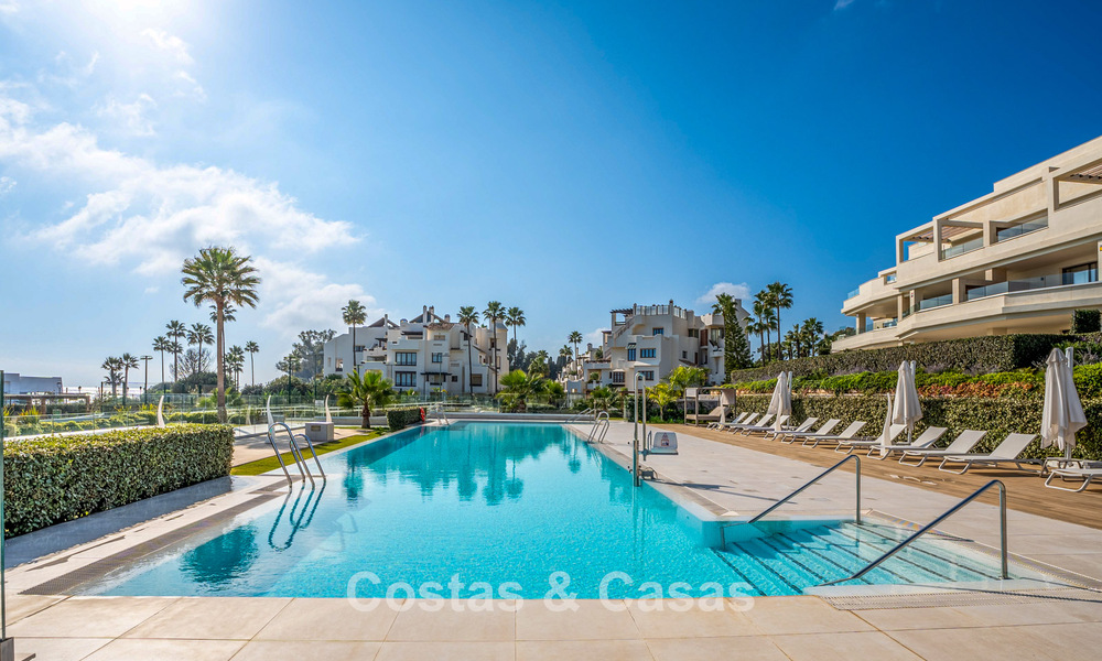 New luxury front line beach apartments for sale in an exclusive complex, New Golden Mile, Marbella - Estepona 783583
