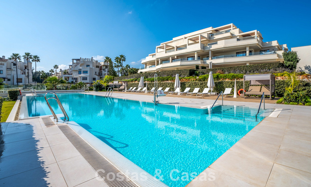 New luxury front line beach apartments for sale in an exclusive complex, New Golden Mile, Marbella - Estepona 783584
