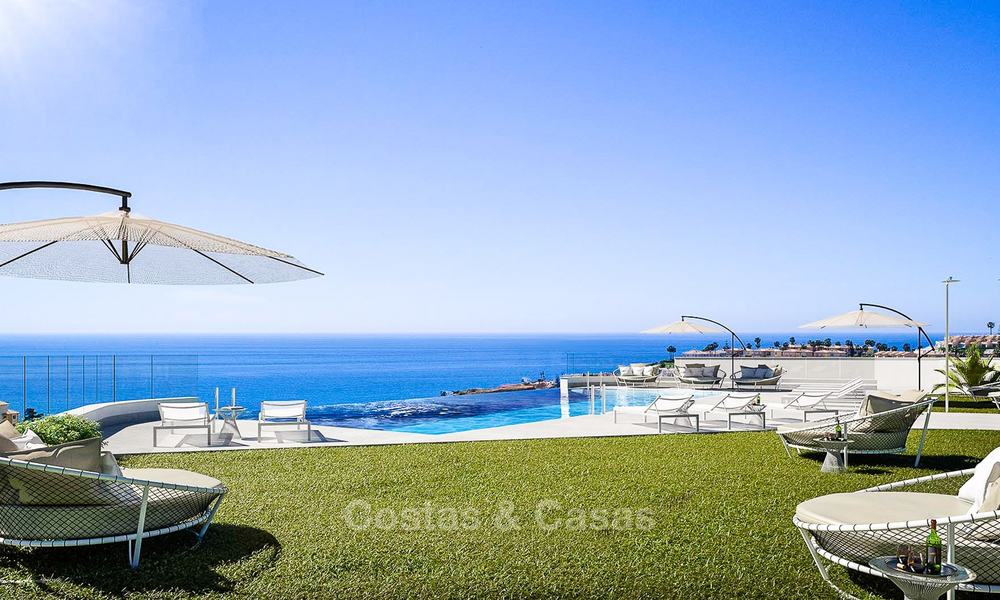 Modern renovated apartments for sale, walking distance to the beach and amenities, Fuengirola - Costa del Sol 8003