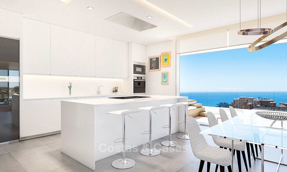 Modern renovated apartments for sale, walking distance to the beach and amenities, Fuengirola - Costa del Sol 8008
