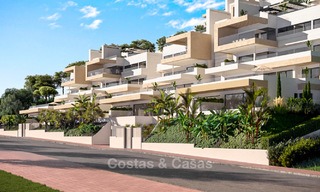 Elegant and spacious new apartments for sale, walking distance from beach and amenities, with sea views, Estepona 8067 