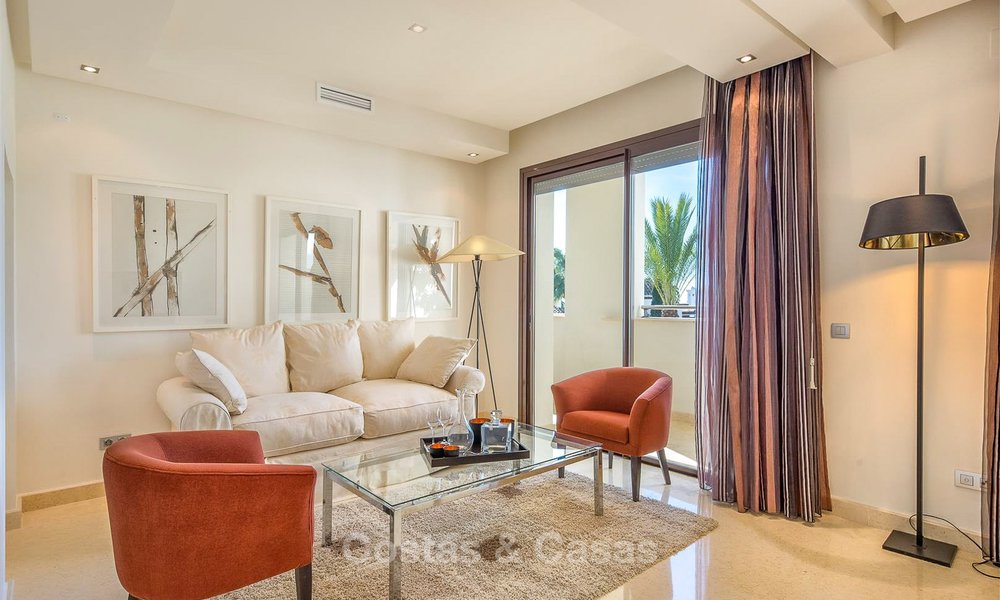 Gorgeous, very spacious luxury apartment for sale in a sought-after residential complex, ready to move in - Benahavis, Marbella 8346