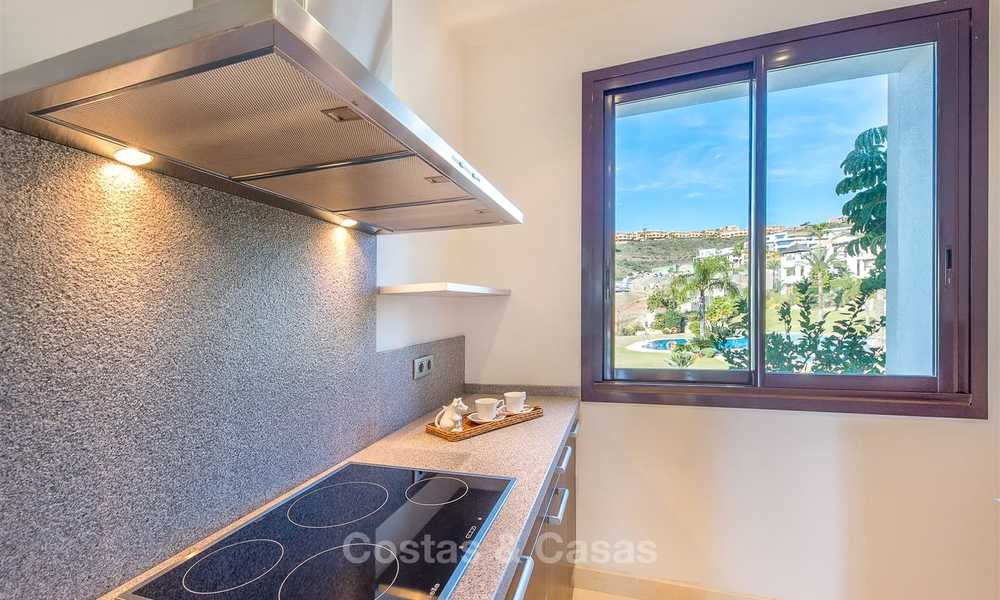 Opportunity! Gorgeous and very spacious luxury apartment with sea views for sale, ready to move in - Benahavis, Marbella 8310