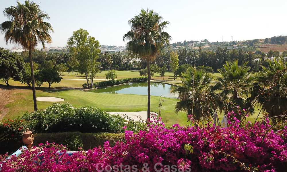 Spacious and luxurious traditional style villa for sale, front line golf, Nueva Andalucía, Marbella 8274