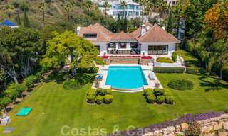 Sumptuous traditional-style luxury villa with magnificent sea views for sale, Benahavis - Marbella 37108 