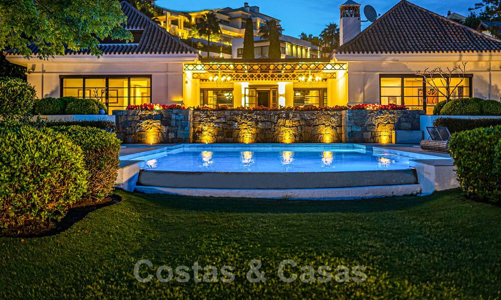 Sumptuous traditional-style luxury villa with magnificent sea views for sale, Benahavis - Marbella 37160