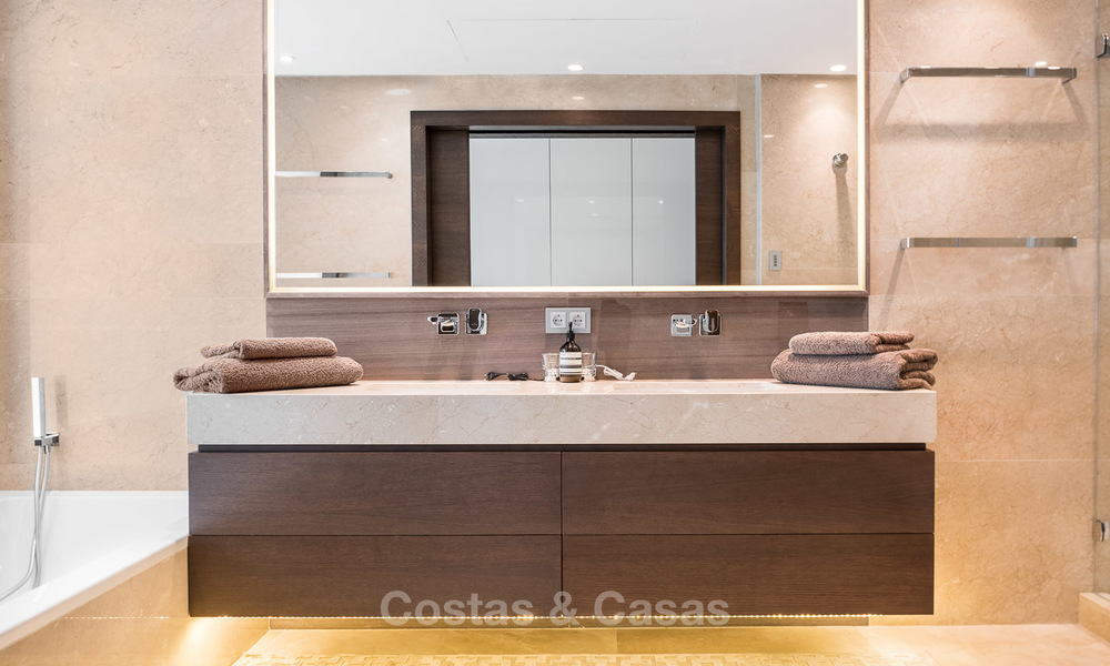 Posh modern luxury apartment for sale in a prestigious residential complex in Sierra Blanca, Golden Mile, Marbella 8763