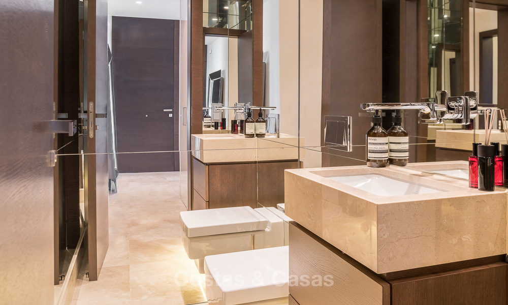 Posh modern luxury apartment for sale in a prestigious residential complex in Sierra Blanca, Golden Mile, Marbella 8764