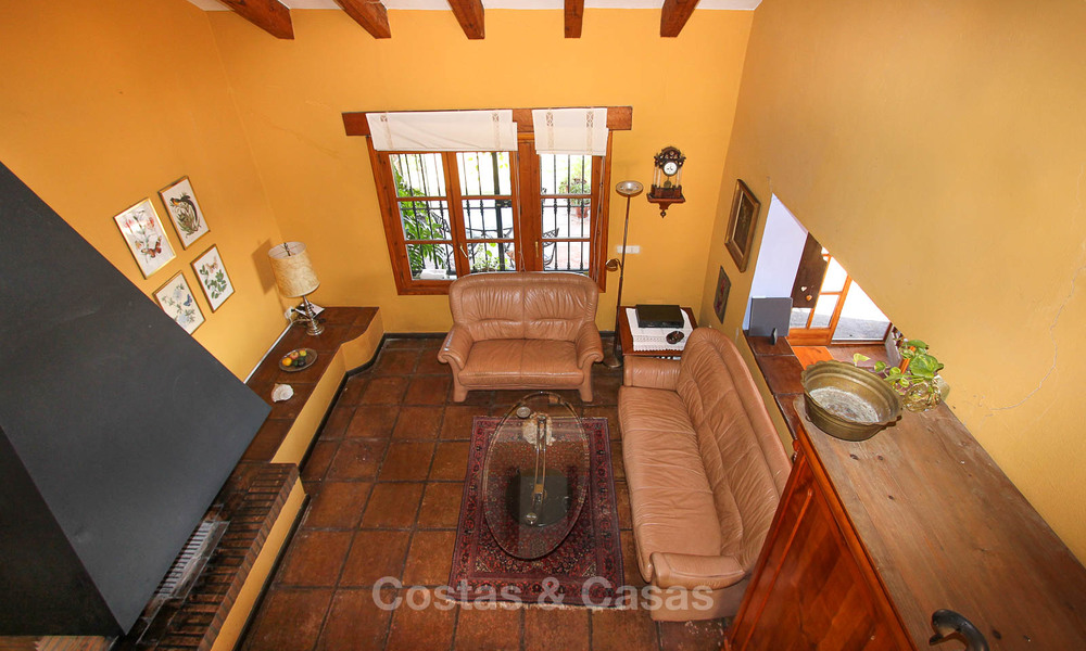 Well located and attractively priced villa - finca with sea and mountain views for sale, Estepona, Costa del Sol 8684