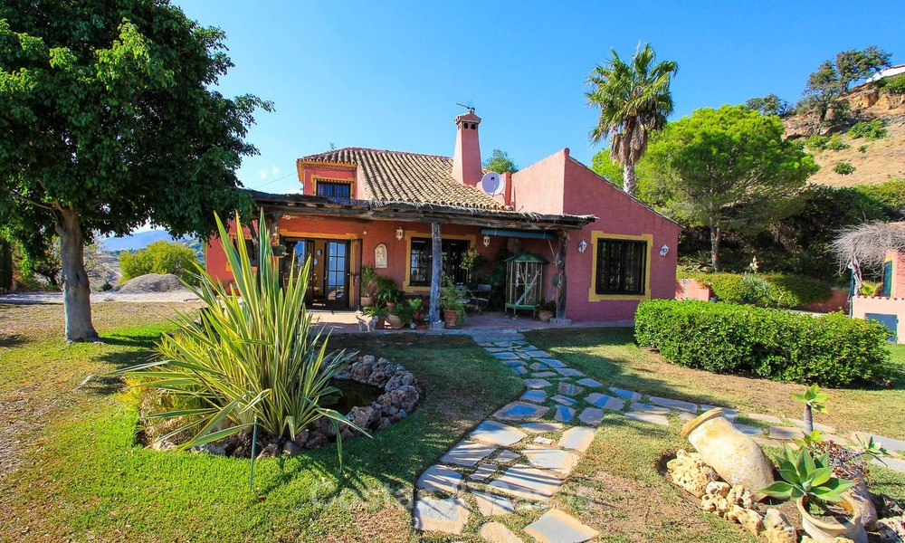 Well located and attractively priced villa - finca with sea and mountain views for sale, Estepona, Costa del Sol 8690
