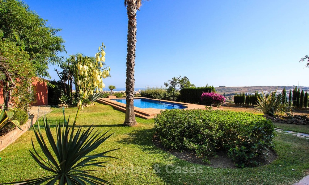 Well located and attractively priced villa - finca with sea and mountain views for sale, Estepona, Costa del Sol 8700