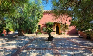 Well located and attractively priced villa - finca with sea and mountain views for sale, Estepona, Costa del Sol 8702 