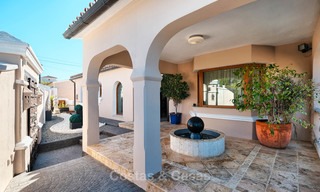 Cosy and luxurious traditional-style villa with sea views for sale, with guest house, ready to move in - Elviria, Marbella 8798 