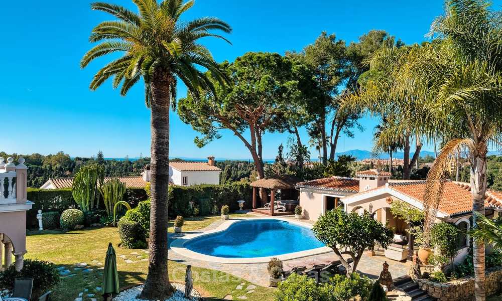 Cosy and luxurious traditional-style villa with sea views for sale, with guest house, ready to move in - Elviria, Marbella 8802