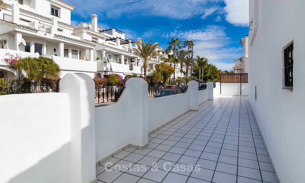 Ideal renovated family semi-detached house for sale, located in Nueva Andalucia, Marbella, at walking distance to Puerto Banus 8727