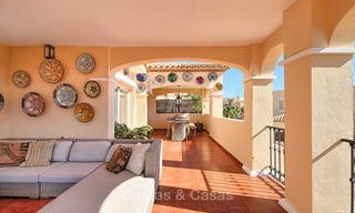 Stunning penthouse apartment for sale in a luxury complex, front line golf with sea views - Marbella - Estepona 8892 