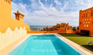 Spectacular penthouse with a private pool in a luxury complex for sale, front line beach – New Golden Mile, Marbella - Estepona 9095 