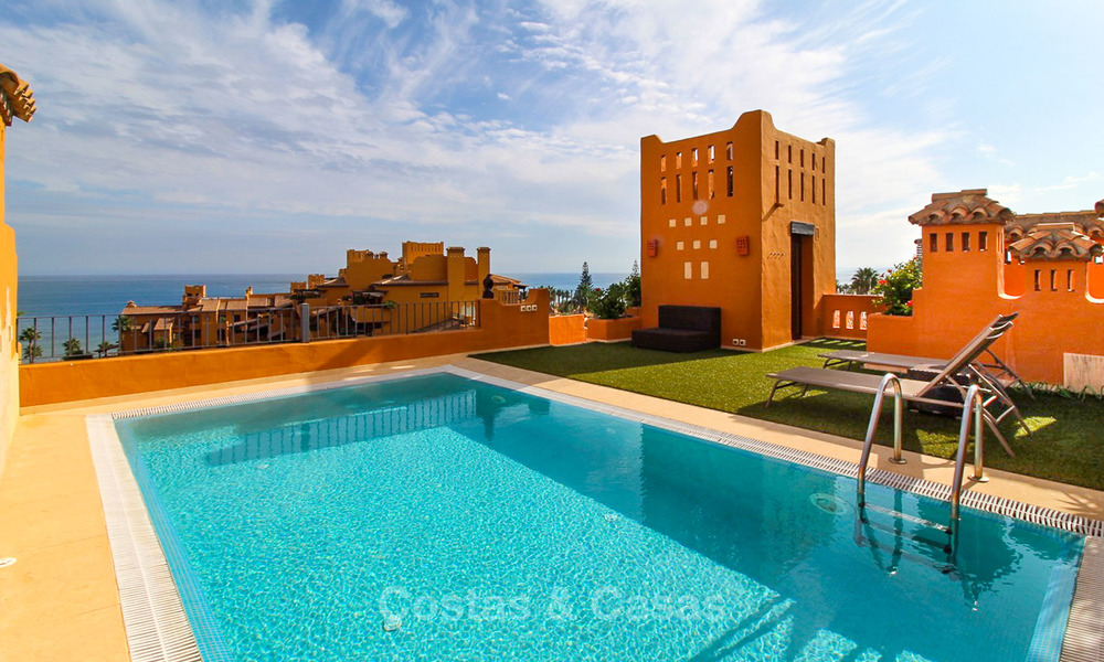Spectacular penthouse with a private pool in a luxury complex for sale, front line beach – New Golden Mile, Marbella - Estepona 9116