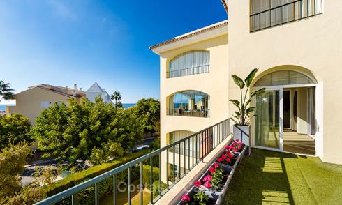 Very spacious 4 bedrooms beachside apartment with sea views for sale, in a prestigious urbanisation, East Marbella 9140