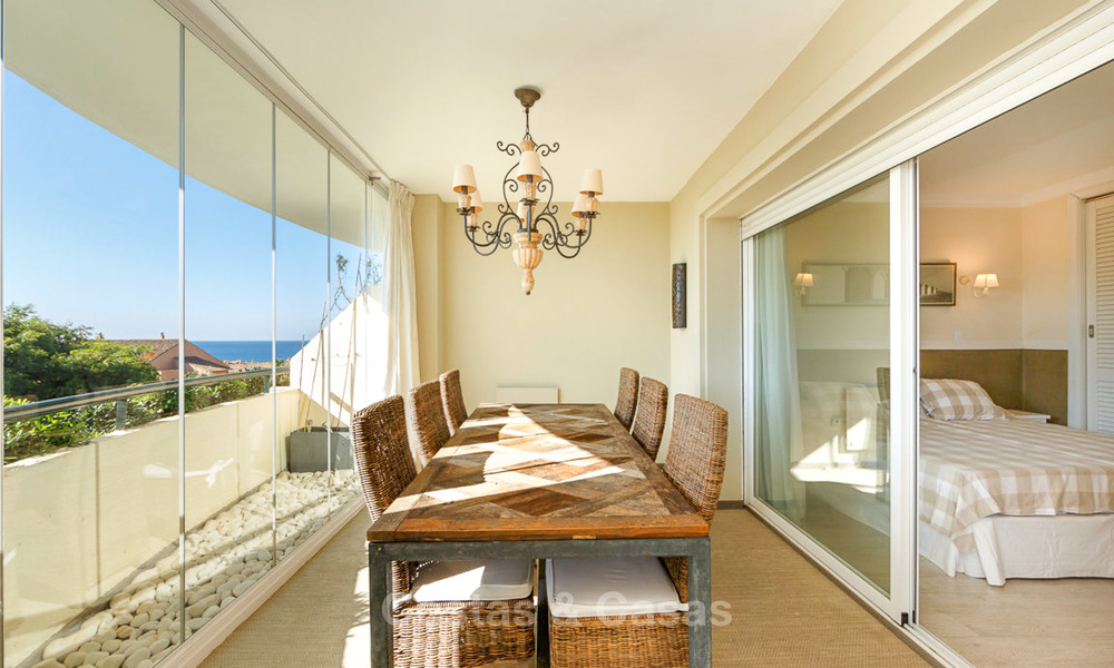 Very spacious 4 bedrooms beachside apartment with sea views for sale, in a prestigious urbanisation, East Marbella 9144