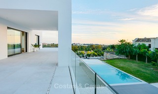 Urgent sale! Amazing contemporary luxury villa with golf and sea views for sale, sought after location, ready to move in - Benahavis, Marbella 9316 