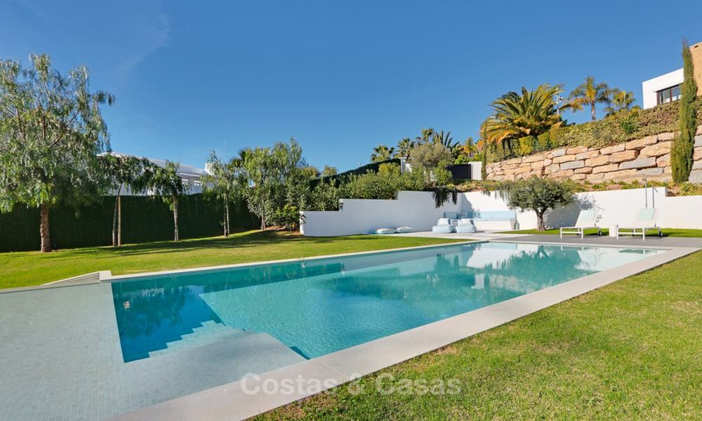 Urgent sale! Amazing contemporary luxury villa with golf and sea views for sale, sought after location, ready to move in - Benahavis, Marbella 9343