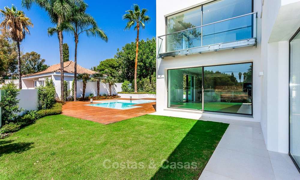 Exquisite modern luxury villa for sale, beachside Puerto Banus, Marbella 9502