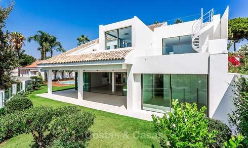 Exquisite modern luxury villa for sale, beachside Puerto Banus, Marbella 9566