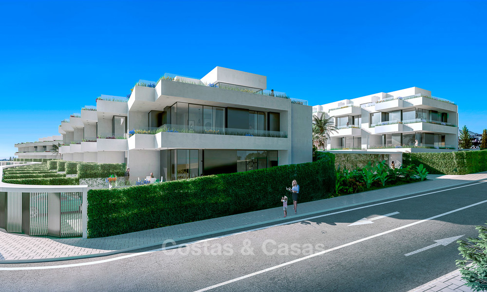 Gorgeous new modern townhouses for sale, within walking distance of the beach and amenities in Fuengirola, Costa del Sol. Last units! 9490