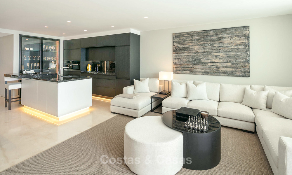 Sumptuous ground floor luxury apartment for sale, Puente Romano with sea view - Golden Mile, Marbella 9578