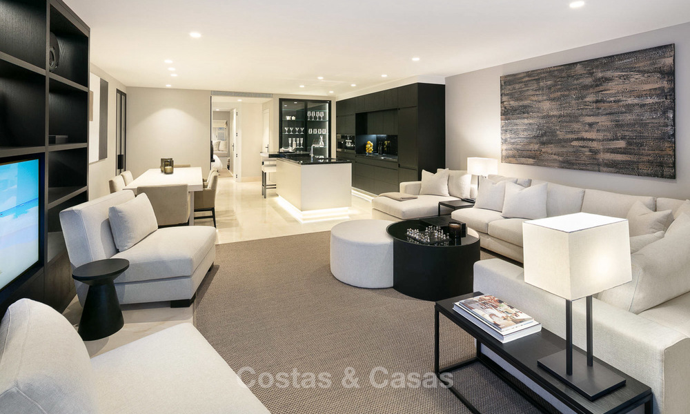 Sumptuous ground floor luxury apartment for sale, Puente Romano with sea view - Golden Mile, Marbella 9590
