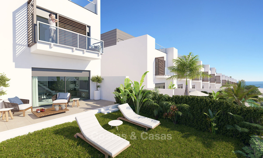 Attractive and price-favourable new townhouses with stunning sea views for sale - Sotogrande, Costa del Sol 9873