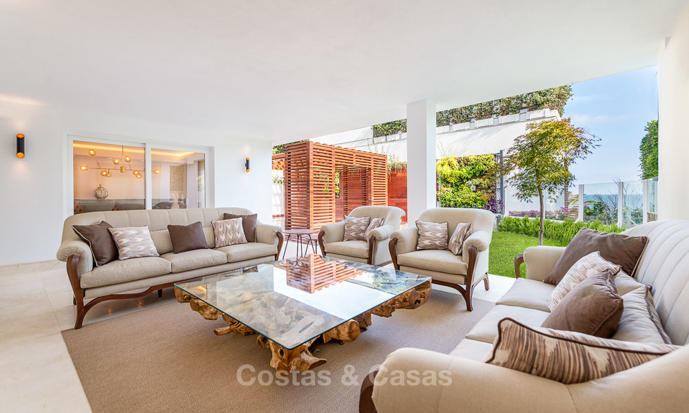 Exquisite second line beach villa with amazing sea views, fully renovated - Puente Romano, Golden Mile, Marbella 10045