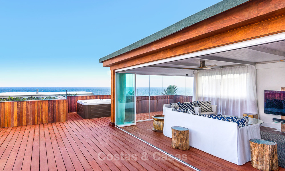 Exquisite second line beach villa with amazing sea views, fully renovated - Puente Romano, Golden Mile, Marbella 10018