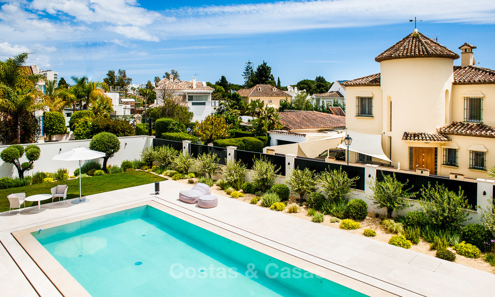 Exceptional, fully renovated beachside villa for sale on the prestigious Golden Mile, Marbella 10131