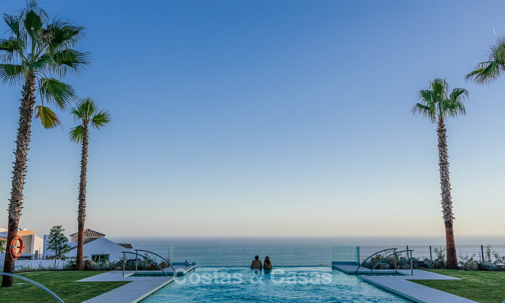 Spacious modern exclusive villas with amazing panoramic sea views for sale - Benalmadena, Costa del Sol 10179