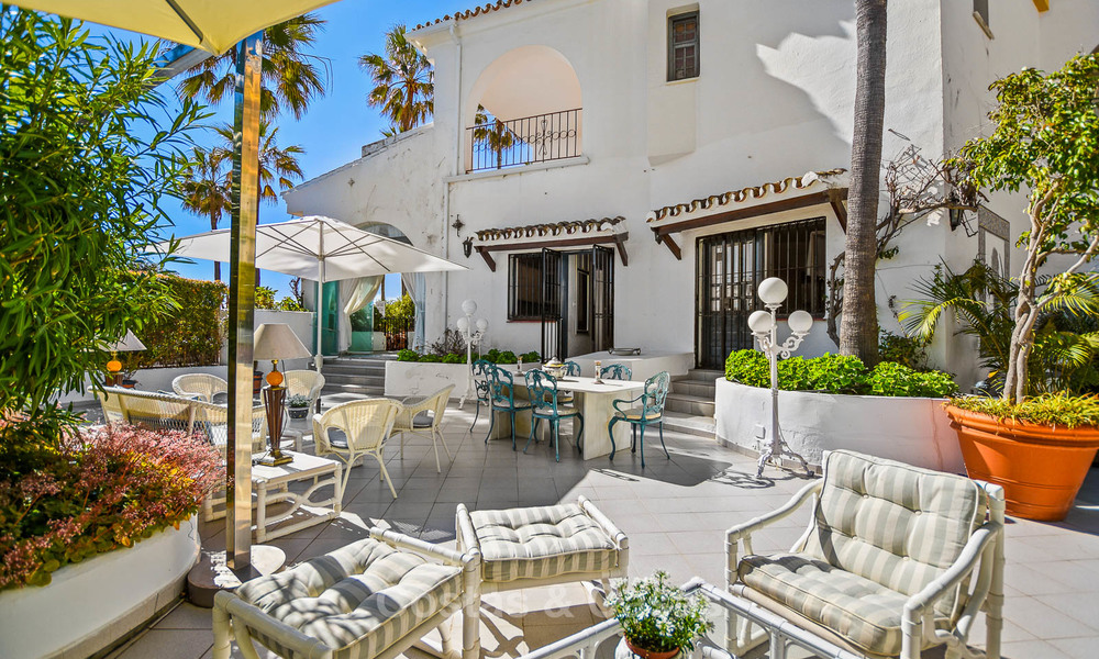 Charming, very spacious duplex ground floor apartment for sale, frontline beach and marina in Cabopino, East Marbella 10253