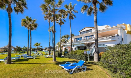 Charming, very spacious duplex ground floor apartment for sale, frontline beach and marina in Cabopino, East Marbella 10264