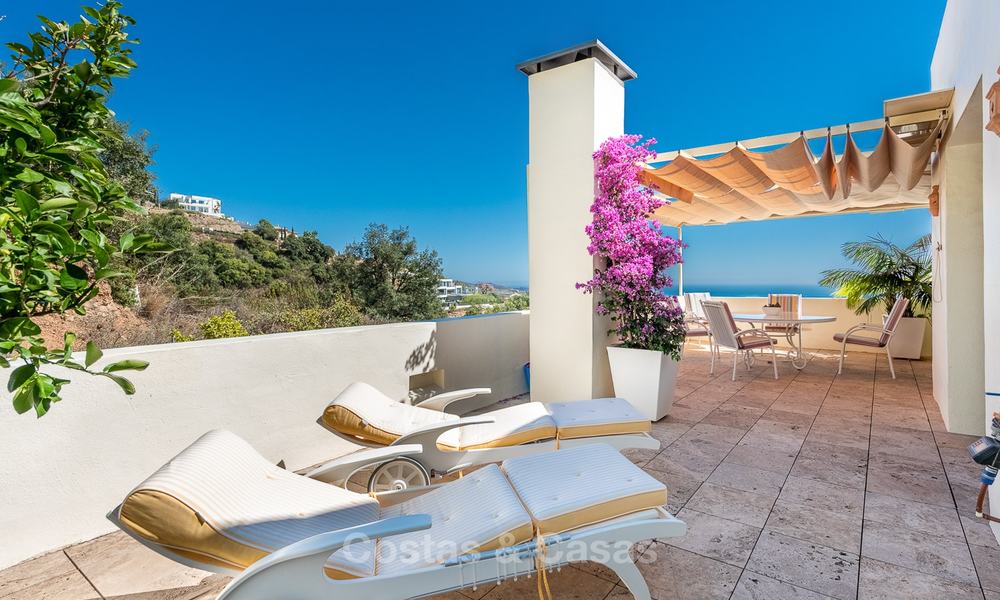 Impressive luxury modern penthouse apartment with panoramic sea views for sale, Marbella East 10290