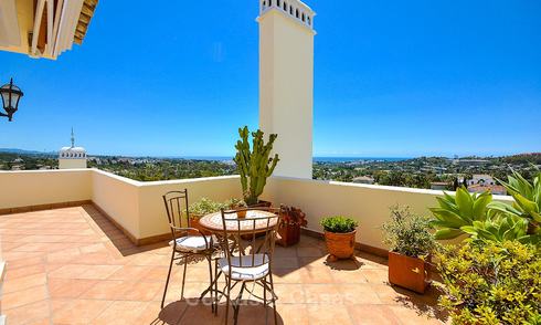 Spectacular penthouse apartment with panoramic sea views for sale, Nueva Andalucía, Marbella 10346