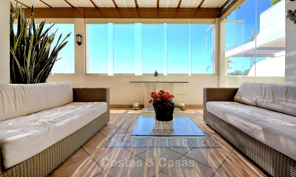 Spectacular penthouse apartment with panoramic sea views for sale, Nueva Andalucía, Marbella 10359