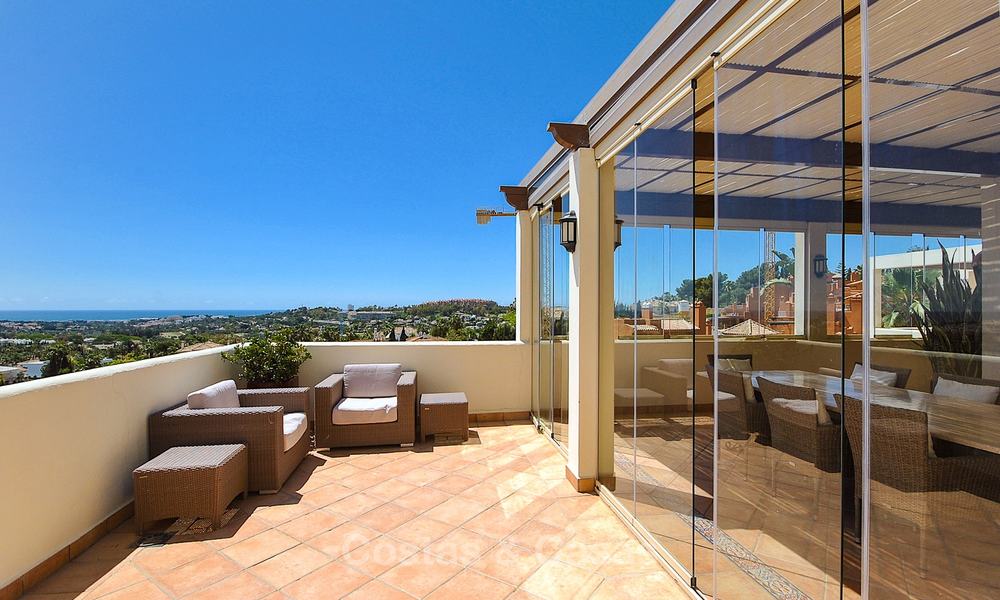 Spectacular penthouse apartment with panoramic sea views for sale, Nueva Andalucía, Marbella 10365
