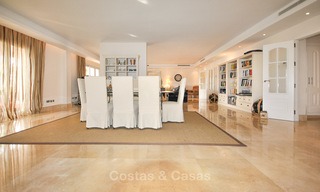 Magnificent luxury 6 - bedroom apartment in an exclusive complex for sale on the prestigious Golden Mile, Marbella 10383 